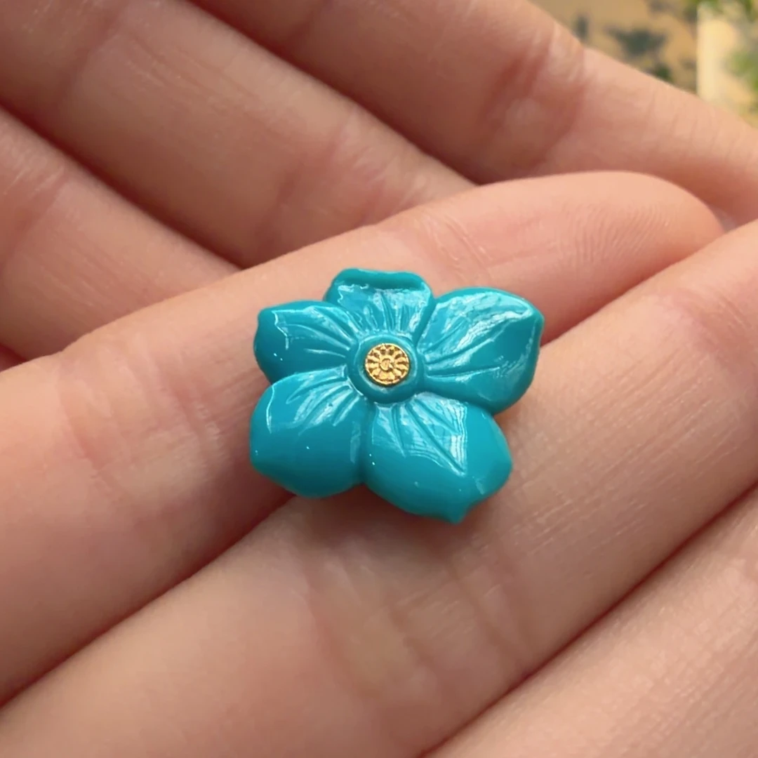 绿松石未镶嵌颈饰