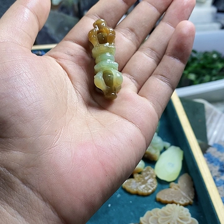 心***华和田玉（糖玉）未镶嵌珠宝半成品