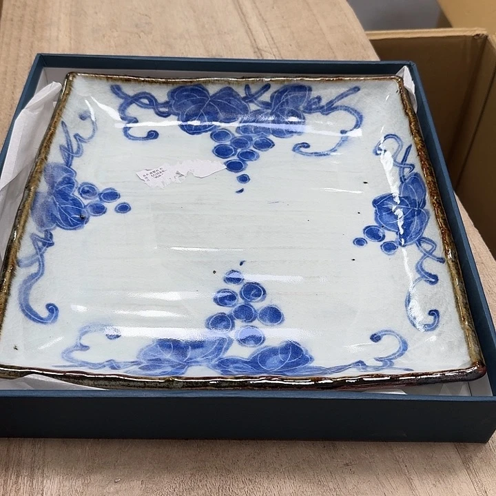 瓷片噗哈哈哈哈哈哈哈哈哈我笑