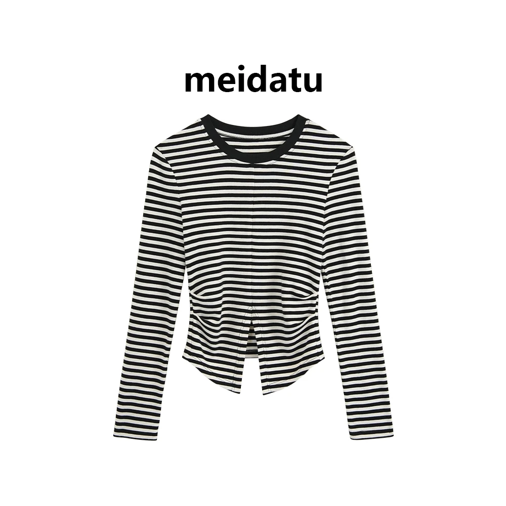 美哒兔（黑白曲调）经典条纹下摆开叉修身上衣（高个子版）BAD273-25