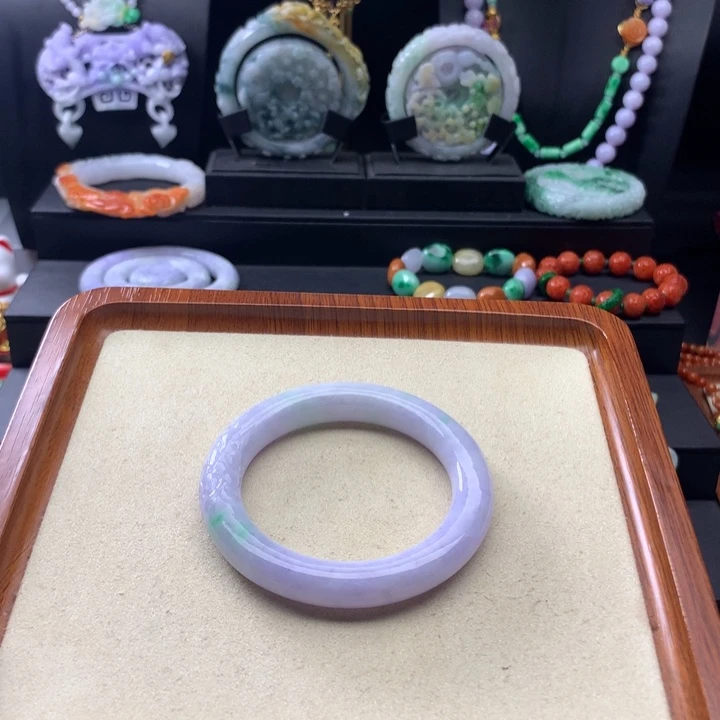 翡翠手镯未镶嵌翡翠手镯56