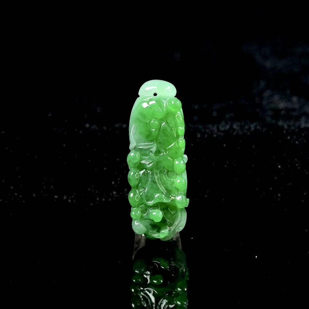 天然缅甸翡翠A货白菜/ZHX25427/拍卖