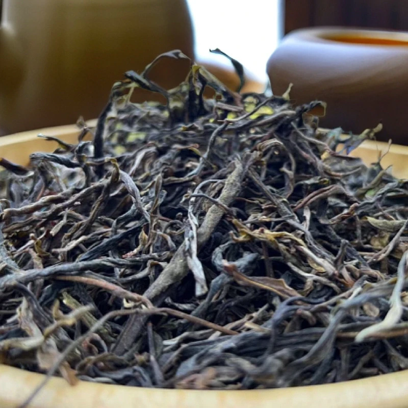 2025年小猛峨300年古树明前春茶挑采纯料散茶《高香蜜韵》