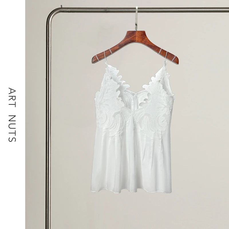 悦迷Art Nuts 简约的线条 刺绣蕾丝V领舒适吊带背心