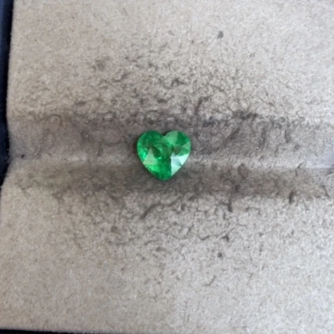 定制石榴石裸石未镶嵌2.18克拉