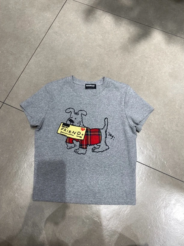 深圳南油TTONE 灰色拼接信封钞票小狗刺绣重工短袖T恤