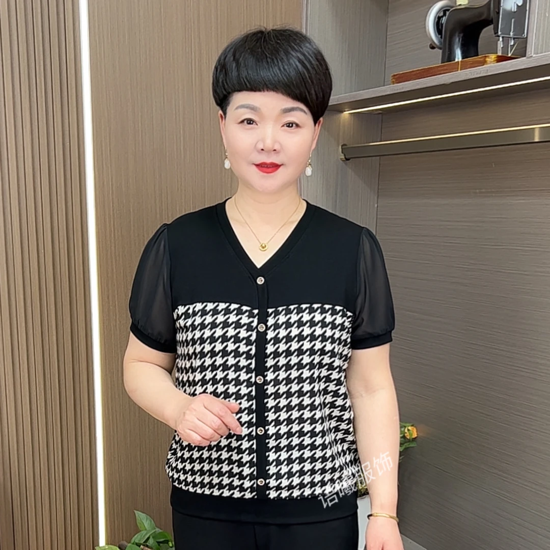 常规V领薄款纽扣时尚中老年女装千鸟格轻职风宽松型休闲风F8856