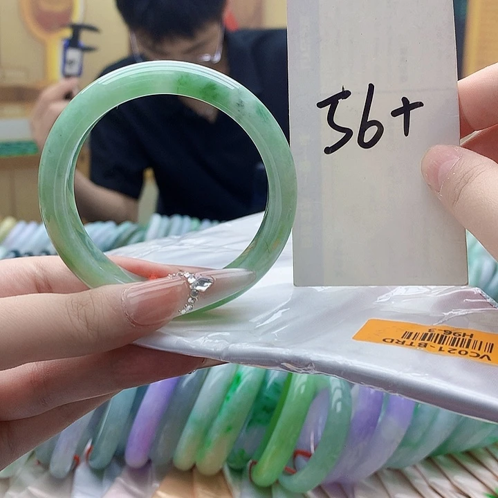 未镶嵌手镯翡翠nn