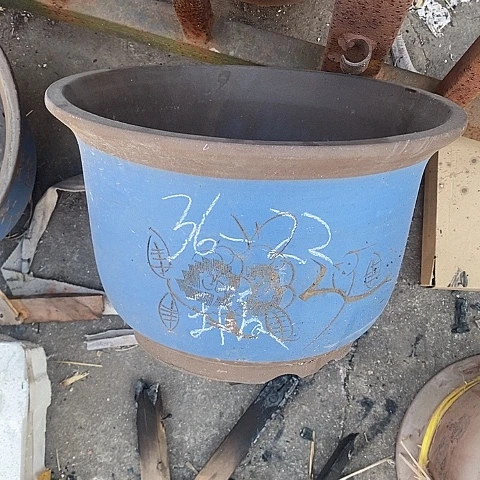 紫砂中国宜兴紫砂花盆，