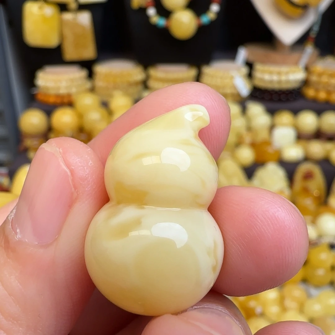 琥珀未镶嵌吊坠(不含链)天然俄料浓白妖花蜜蜡葫芦