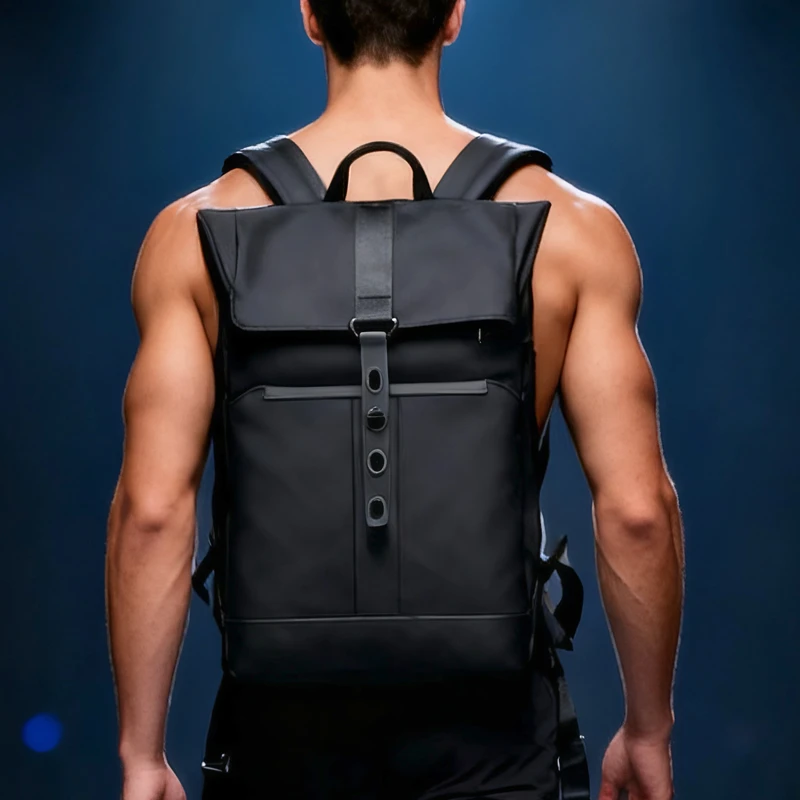 纽扣防盗男士双肩包休闲大容量电脑包轻便通勤背包防水包盖式包袋