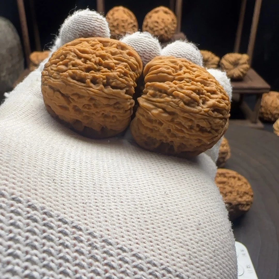 文玩核桃吊坠38拉丝窝头  有黄