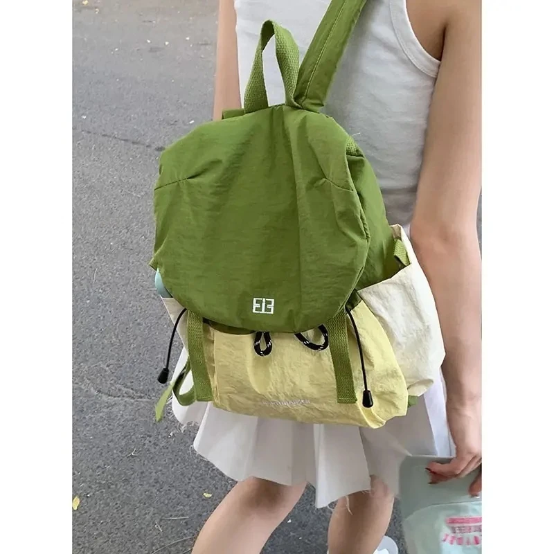 多巴胺双肩包包女款2025新款学院风时尚休闲通勤小背包出游旅行包