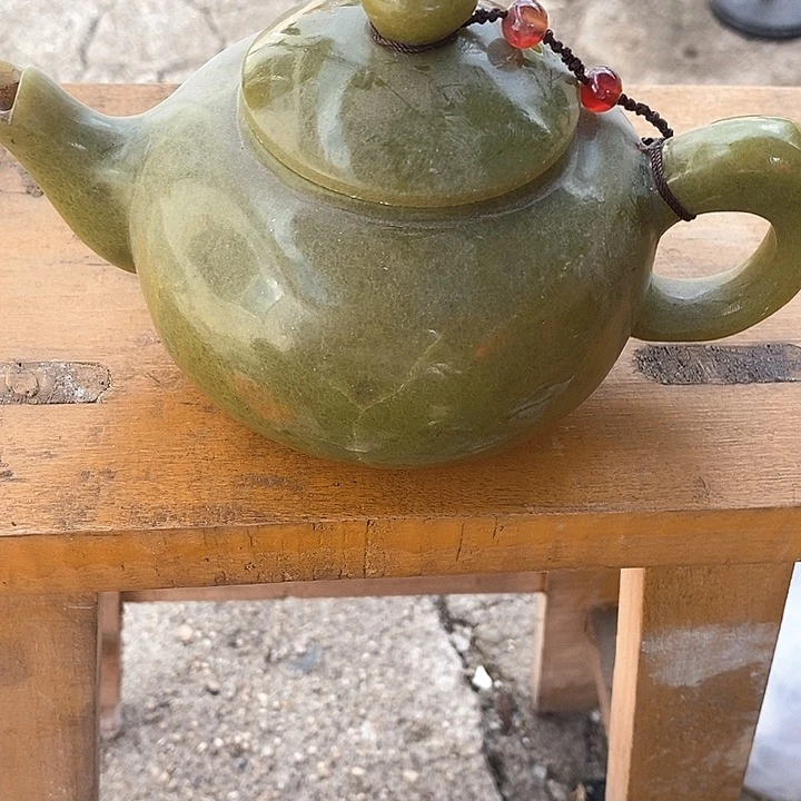 未镶嵌蛇纹石玉挂件