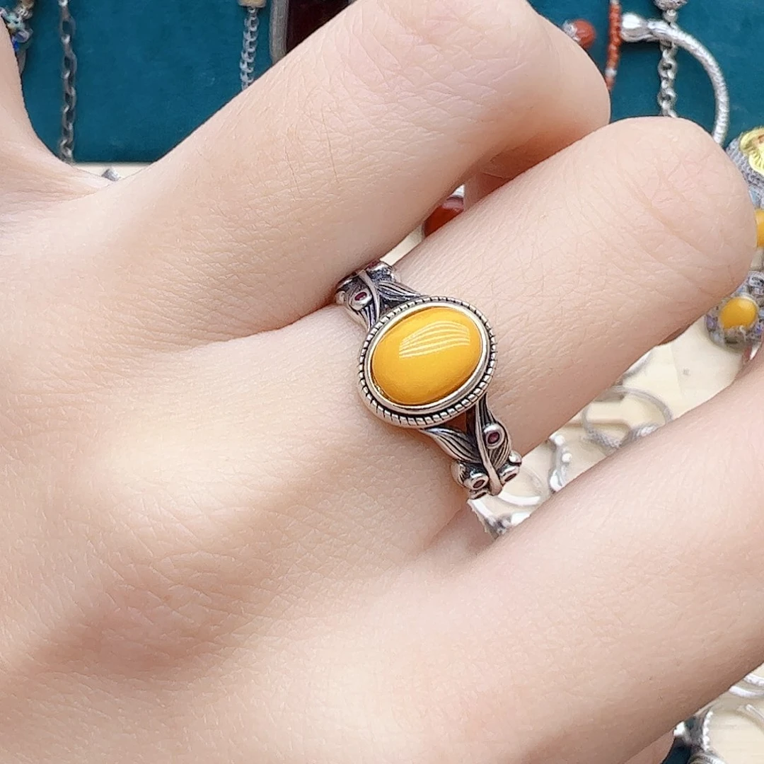 蜜蜡戒指银S925镶嵌天然蜜蜡^