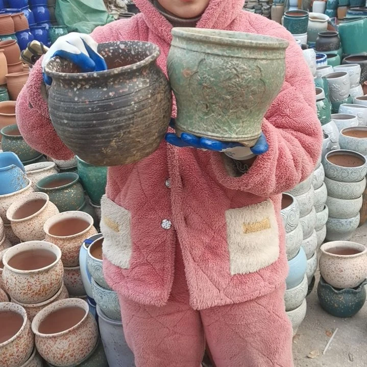 红陶瑕疵两个盆子女。。。。