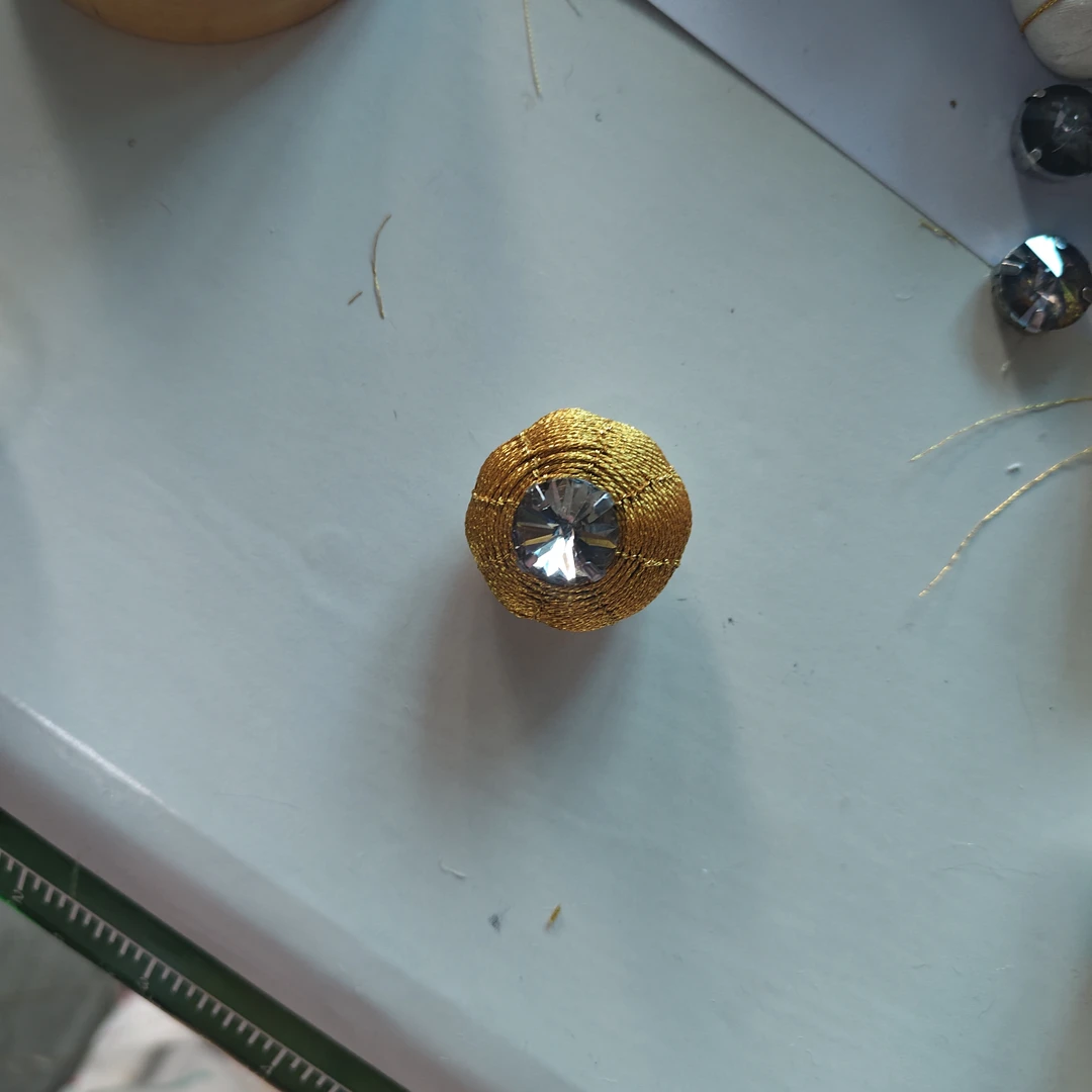 定制眼龙头虎头可用（直径3cm左右）