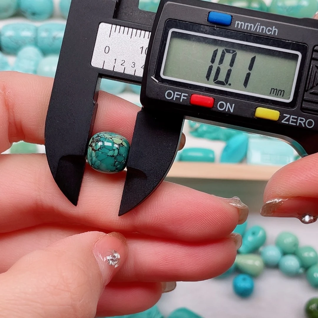 绿松石配饰未镶嵌不**客