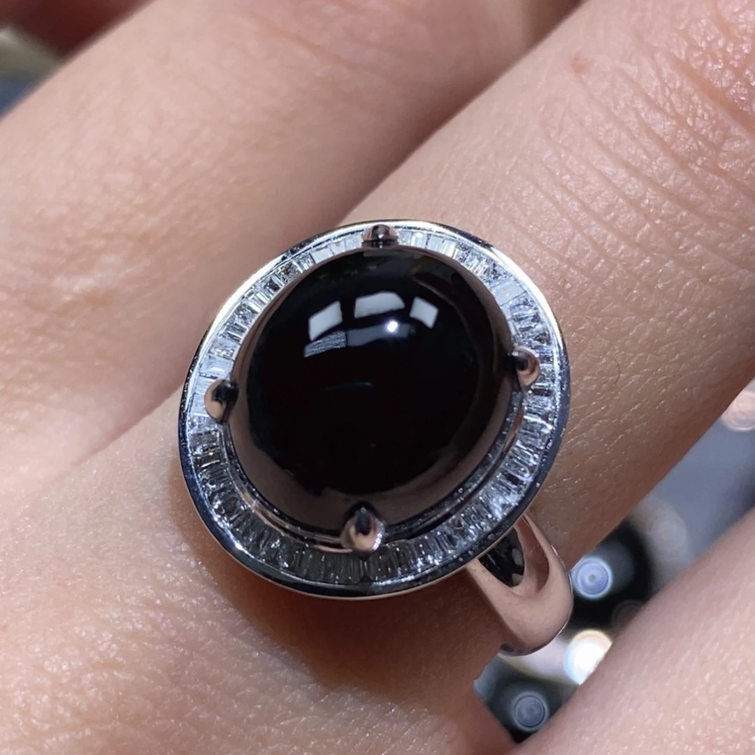 翡翠18K金镶嵌戒指