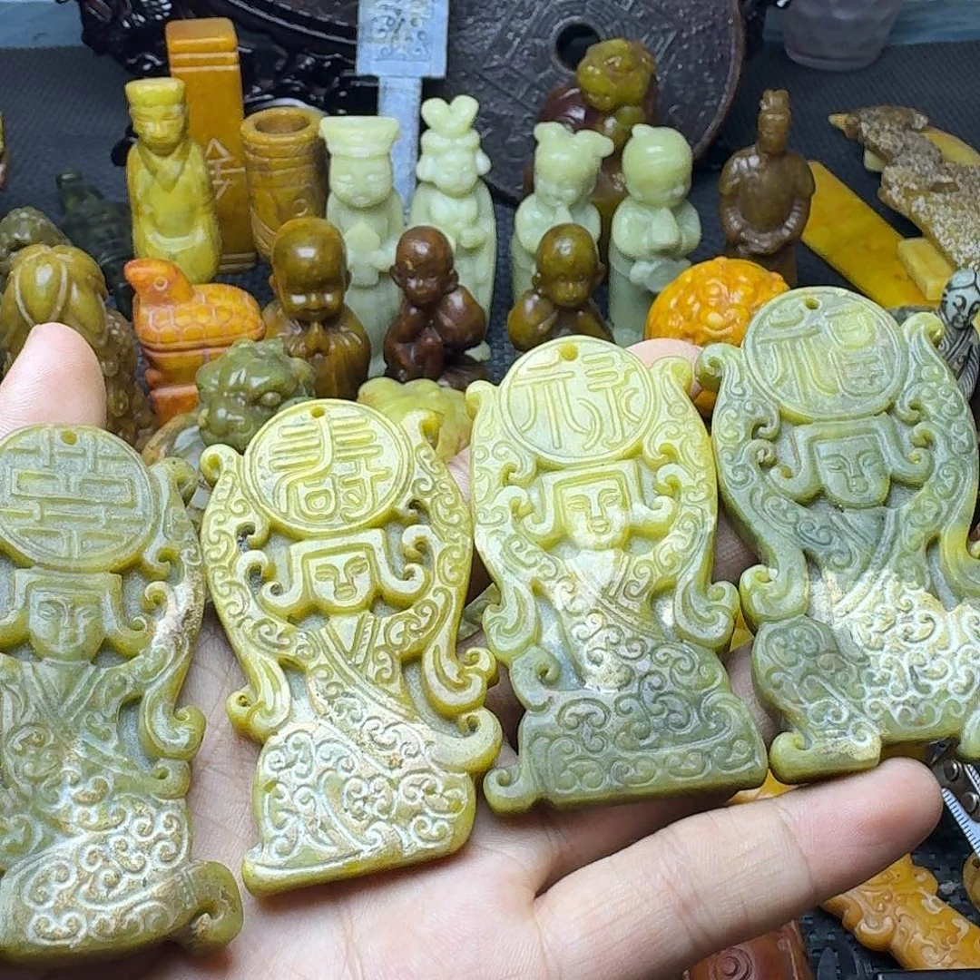 白玉菩提吊坠。。。