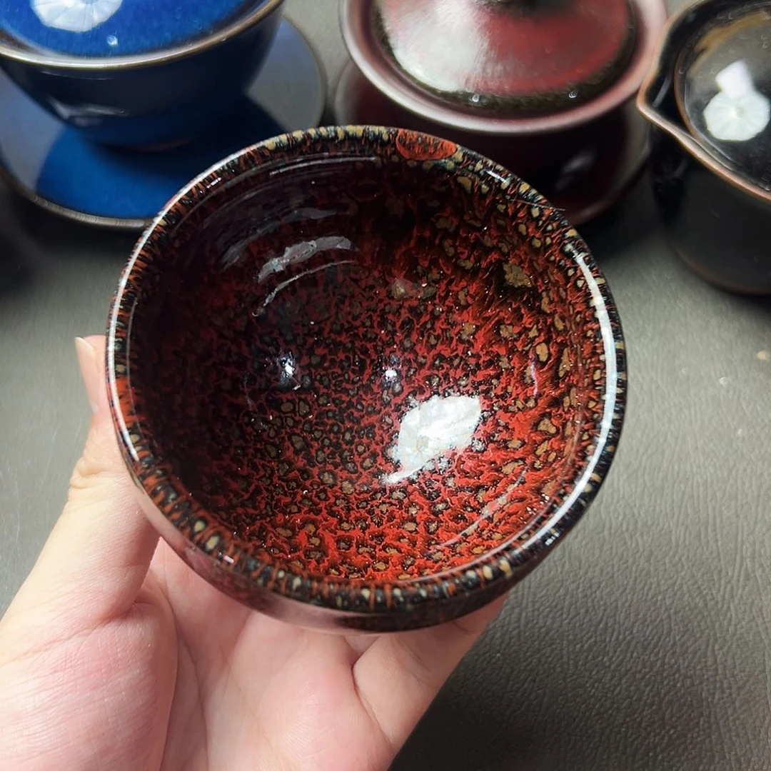 茶盏我想和她好好聊聊呢呵呵