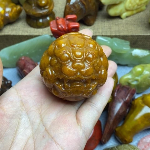 蛇纹石玉未镶嵌颈饰87