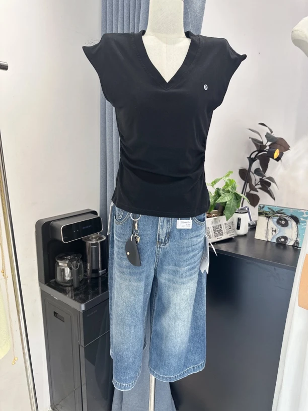 常规款T恤女性短袖拼接可爱风夏季撞色休闲风V领纯色