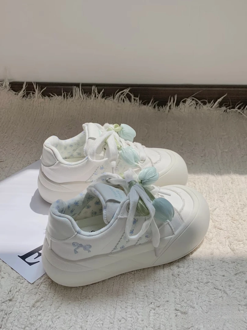 厚底增高小白鞋女2025新款夏季配裙子休闲板鞋学生小众面包鞋