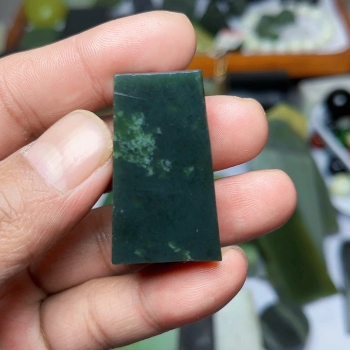 未镶嵌和田玉珠宝半成品