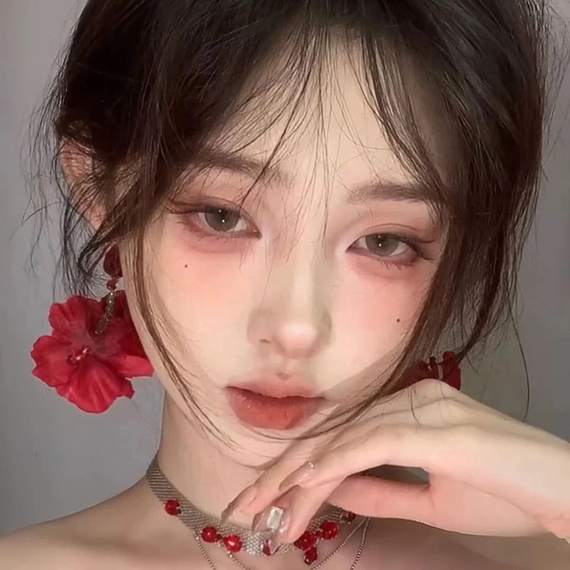 度假风红色玫瑰花瓣流苏耳环小众复古氛围感夸张耳坠新款气质耳饰