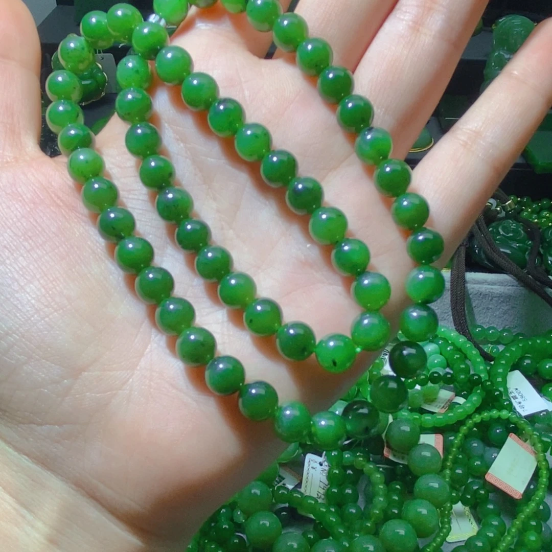 项链未镶嵌和田玉(碧玉)