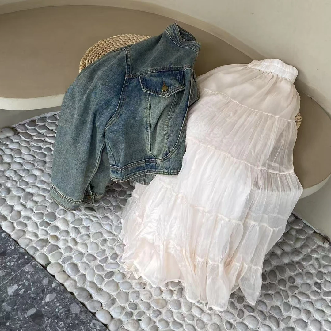 涵儿家 早春复古立领水洗牛仔外套 VS 松紧腰褶皱中长款半裙
