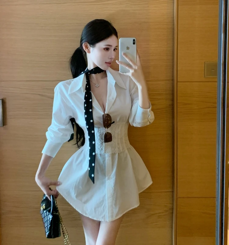 2025秋季辣妹翻领单排扣长袖衬衫长款两件套 +蕾丝绑带腰封有鱼骨