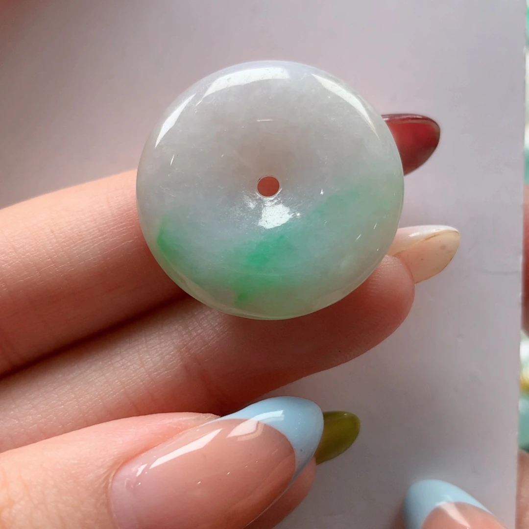 翡翠未镶嵌颈饰吊坠