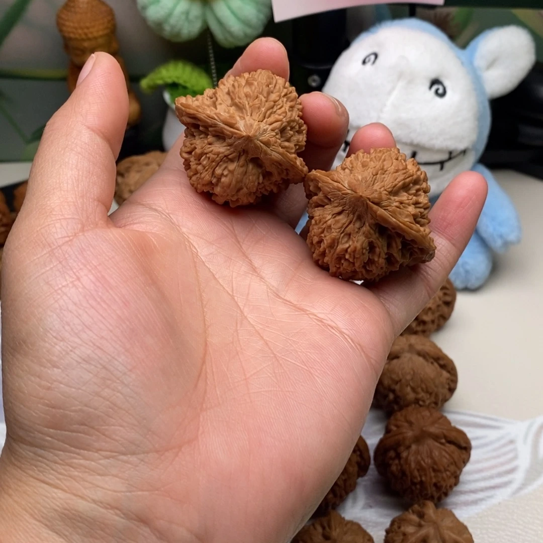 K***生吊坠文玩核桃满天星40