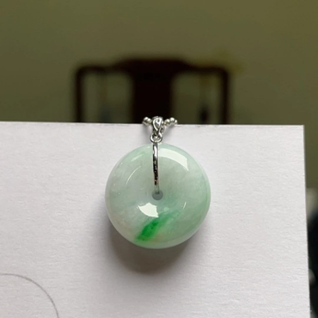 【闪购商品】吊坠(不含链)18K金镶嵌翡翠