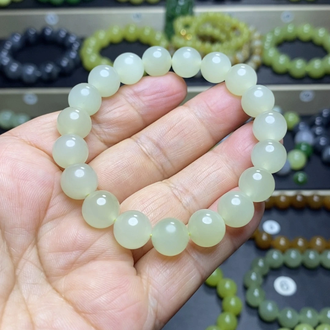 和田玉未镶嵌手串