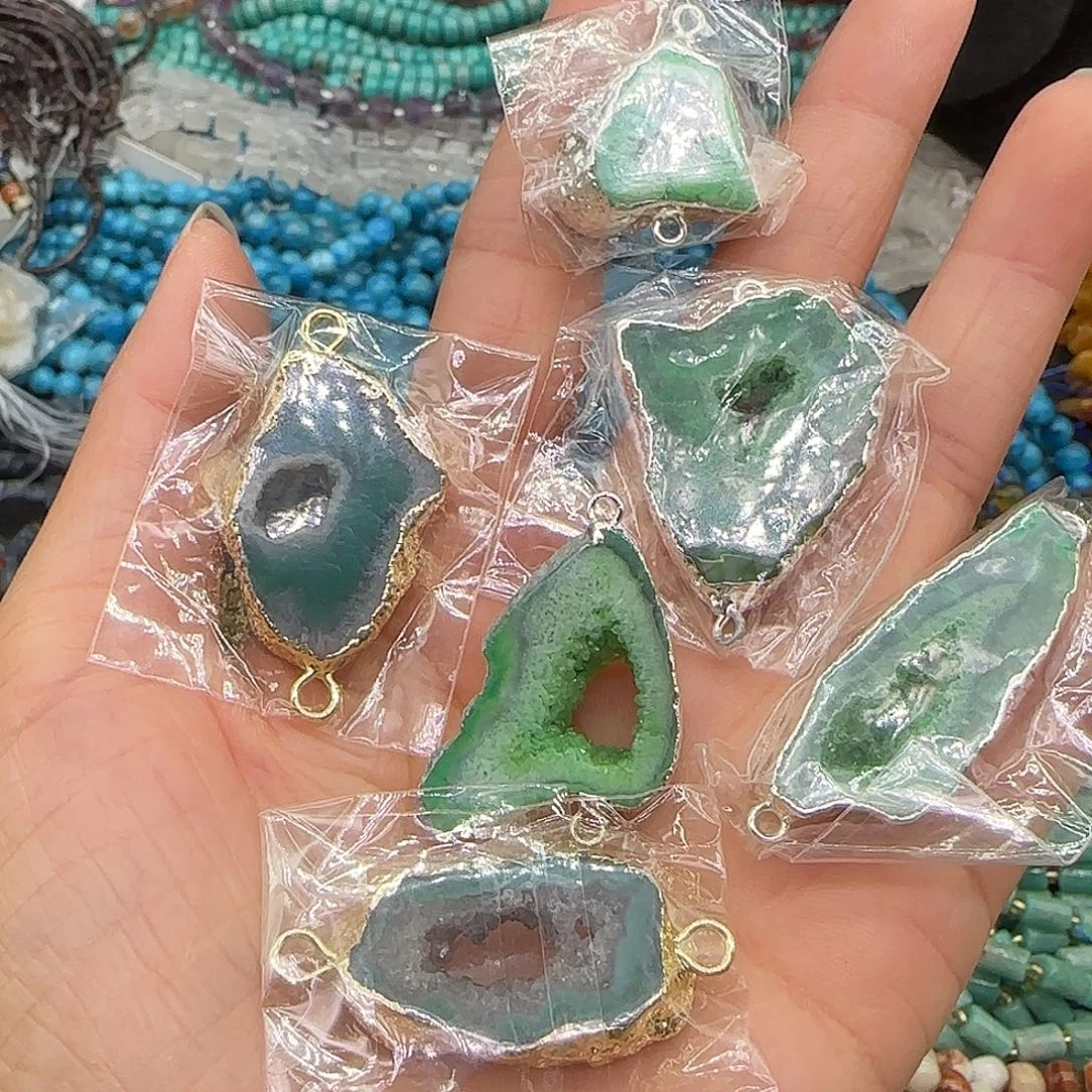 玛瑙/玉髓合金珠宝半成品018晶洞一个