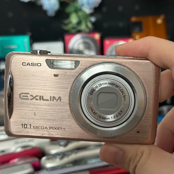 9新 Casio/卡西欧 卡西欧z270 日版1000万像素4倍光学变焦