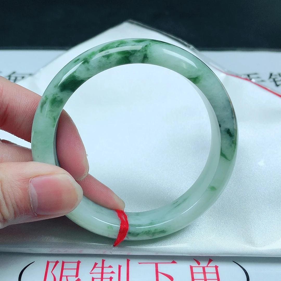 翡翠手镯未镶嵌圈56