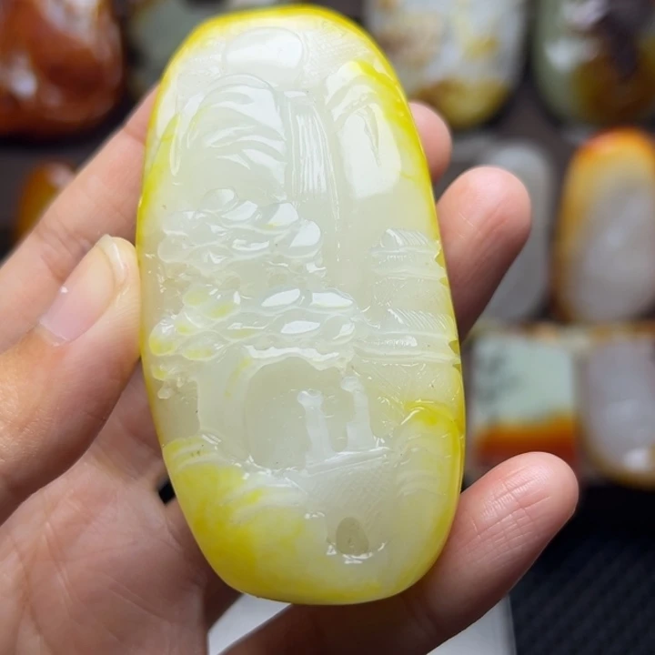 和田玉未镶嵌颈饰