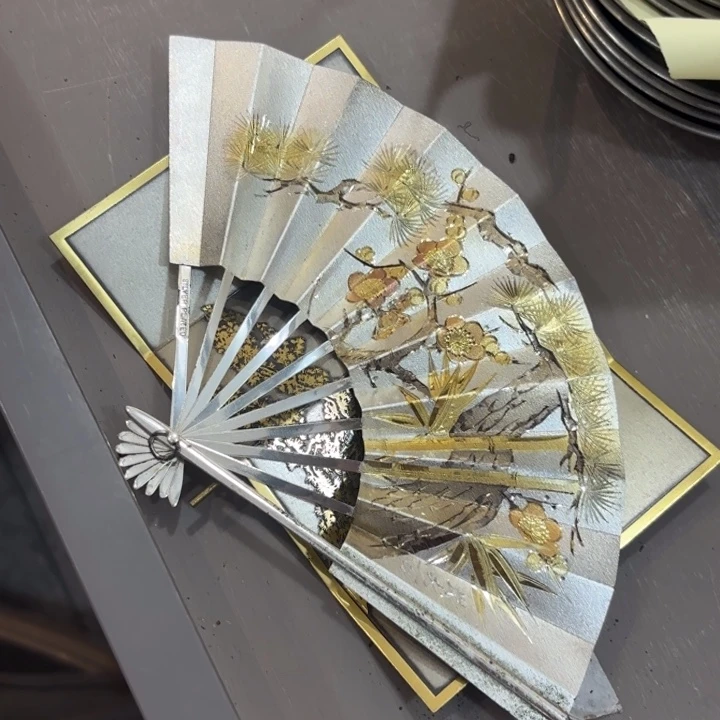 紫砂茶杯岁**好非常美丽漂亮的物品