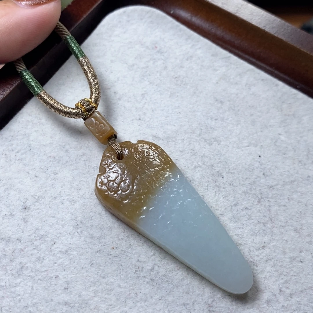 和田玉未镶嵌颈饰39