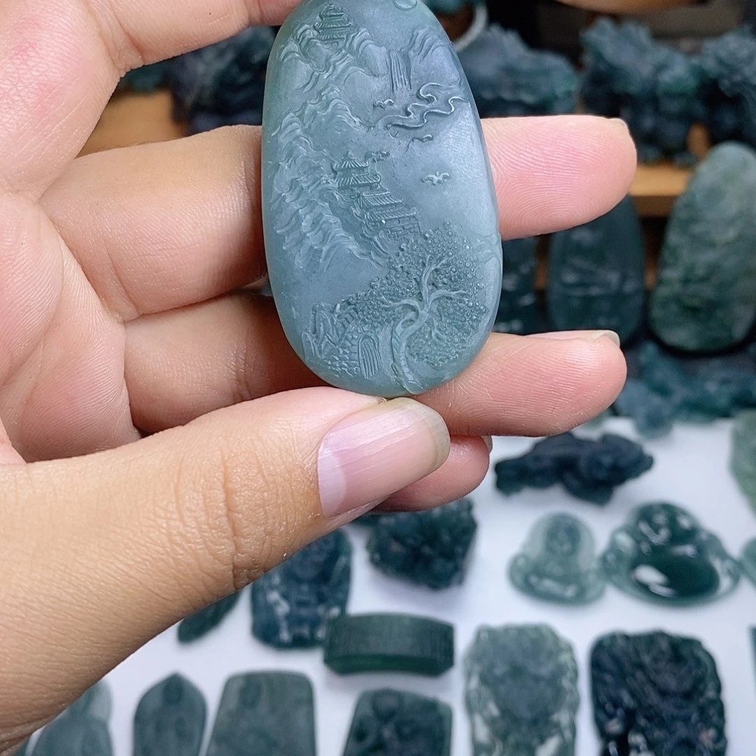 定制翡翠未镶嵌山水