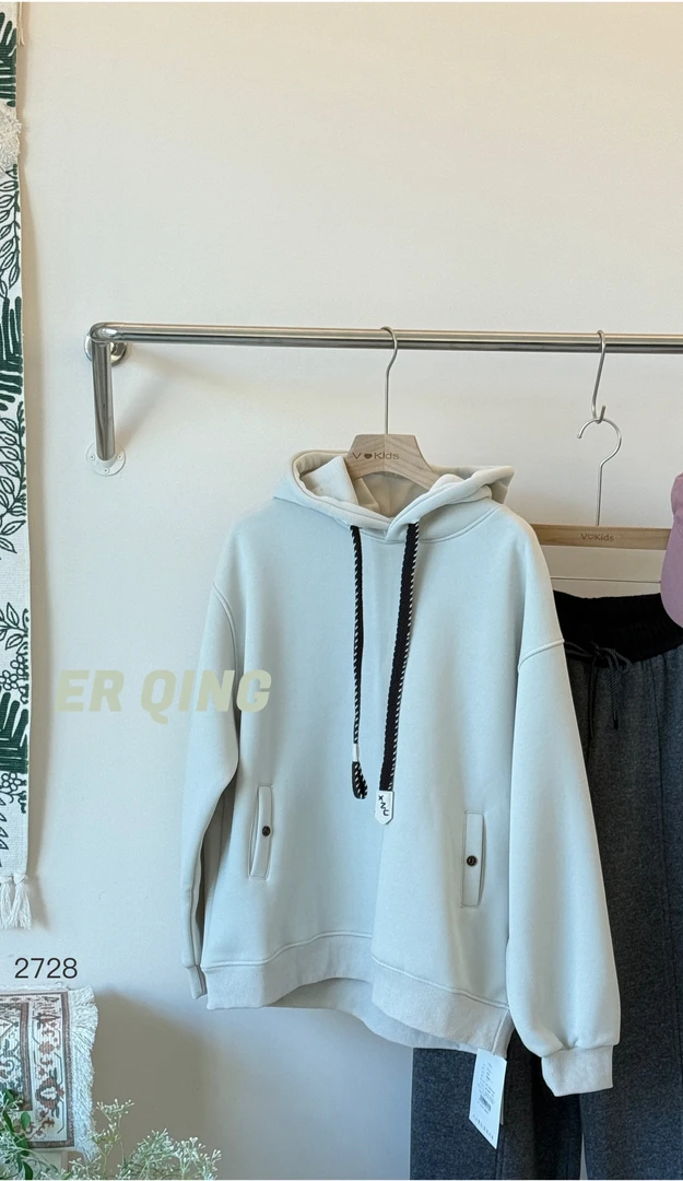 贰倾时尚新款领带帽衫