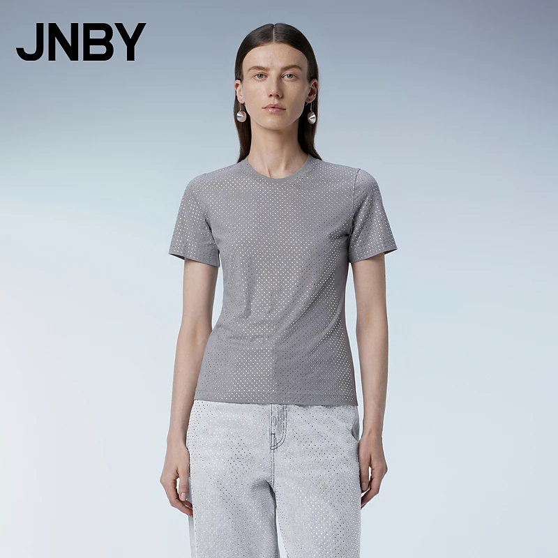 JNBY/江南布衣春季女装棉质T恤修身弹力圆领烫钻短袖挺阔柔软