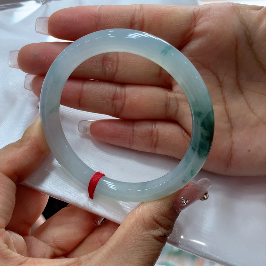 翡翠手镯未镶嵌买断