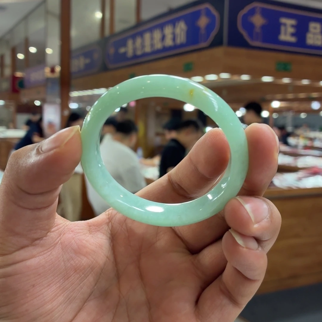 翡翠未镶嵌手镯手镯贵妃