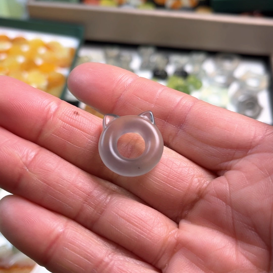 蛇纹石玉原石未镶嵌