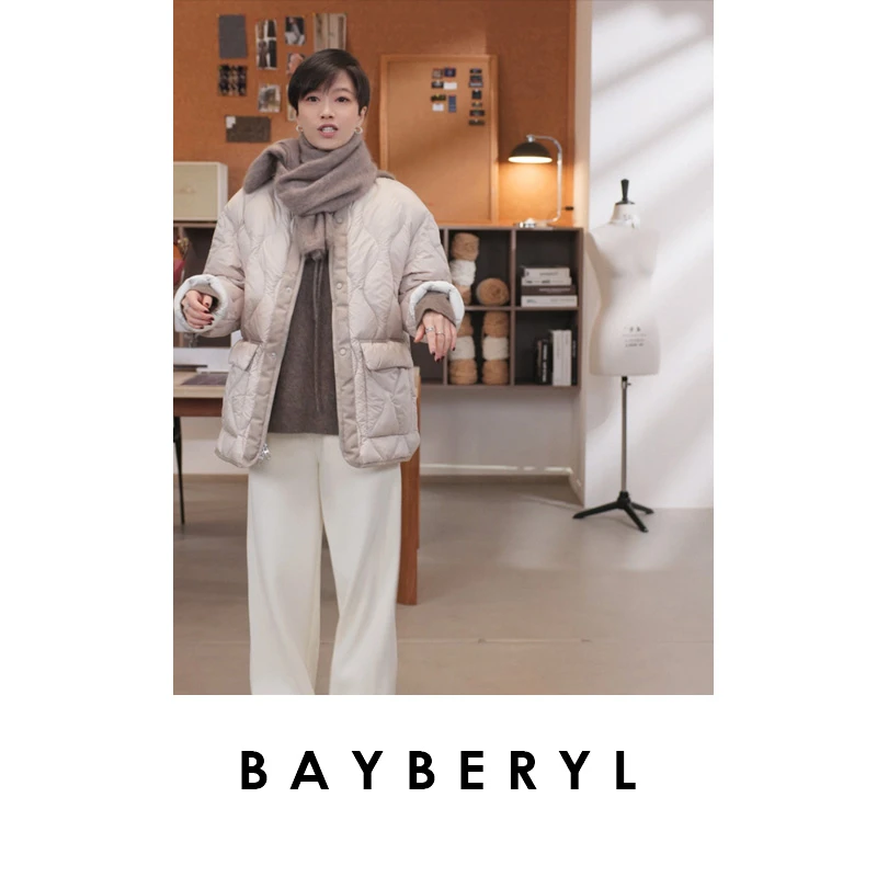 CC12-BAYBERYL老贝葫芦*保暖绗缝拼接时尚圆领羽绒服9YRF5K1543